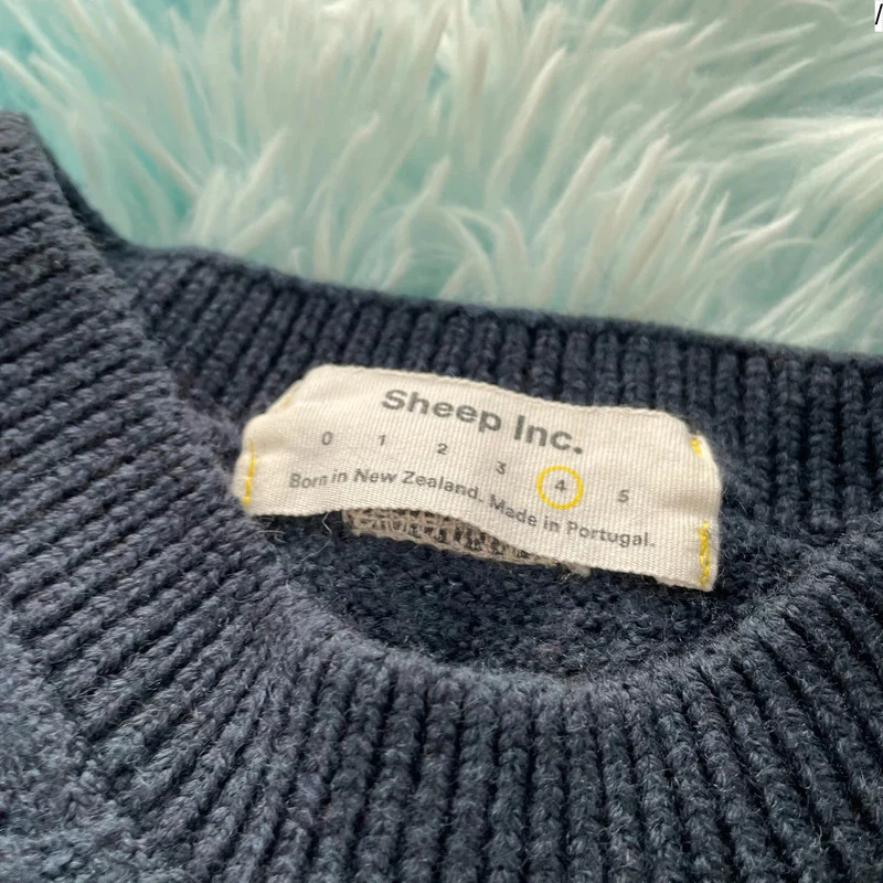 Thumb 4
